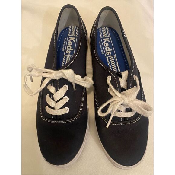 Navy Blue Women’s Keds Champion Sneakers Size 7 In Original Box - Picture 1 of 7